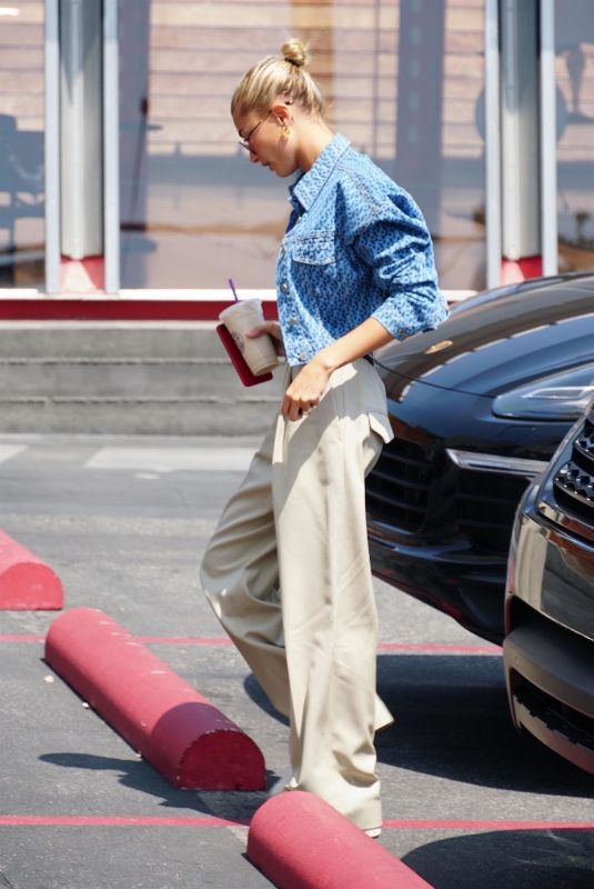 HAILEY BALDWIN Out in West Hollywood 08/27/2018