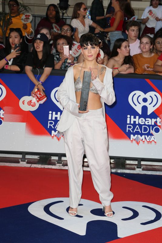 HALSEY at 2018 Iheartradio Muchmusic Video Awards in Toronto 08/26/2018