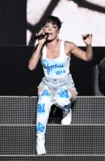 HALSEY Performs at Billboard Hot 100 Music Festival in New York 08/18/2018