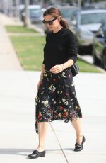 JENNIFER GARNER Arrives at a Church in Pacific Palisades 08/26/2018
