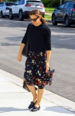 JENNIFER GARNER Arrives at a Church in Pacific Palisades 08/26/2018