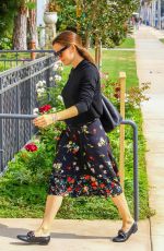 JENNIFER GARNER Arrives at a Church in Pacific Palisades 08/26/2018