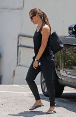 JENNIFER GARNER Out in Los Angeles 08/16/2018