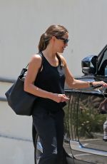JENNIFER GARNER Out in Los Angeles 08/16/2018
