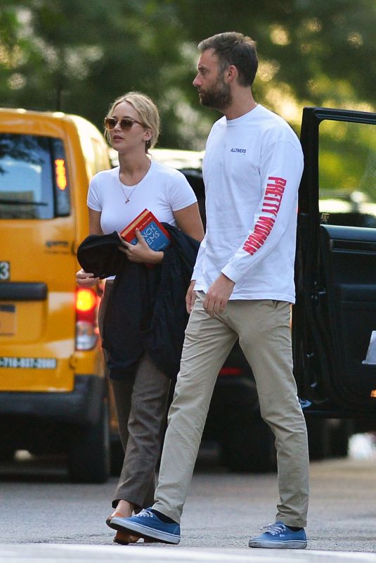 JENNIFER LAWRENCE and Cooke Maroney Out in New York 08/26/2018