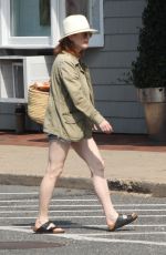 JULIANNE MOORE Out Shopping in New York 08/22/2018
