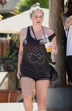 KESHA SEBERT on Vacationing in Mexico 08/14/2018
