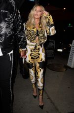 KHLOE KARDASHIAN at Craig