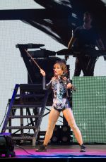 LINDSEY STIRLING Performs at Coral Sky Amphitheatre in Palm Beach 08/18/2018