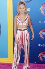 MADDIE ZIEGLER at 2018 Teen Choice Awards in Beverly Hills 08/12/2018