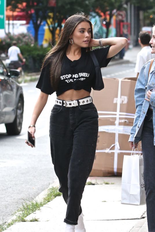 MADISON BEER Out Shopping in New York 08/21/2018