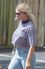 MEGAN BARTON NASONB Arrives at Her Home in Southend 08/21/2018