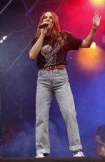 MELANIE CHISHOLM Performs at Big Feastival 2018 in Cotswolds 08/26/2018