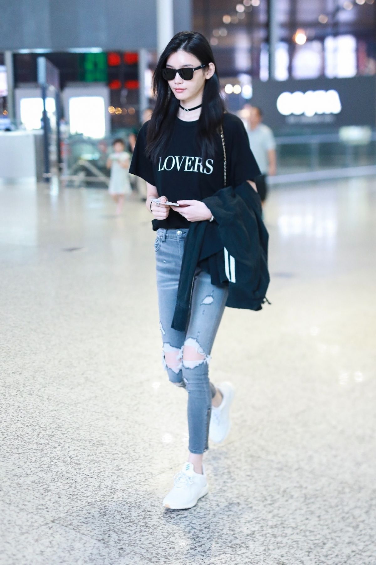 MING XI at Airport in Shanghai 08/27/2018 – HawtCelebs