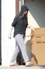 MORGANA MCNELIS Take in Trash in Los Angeles 08/11/2018