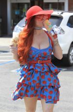 PHOEBE PRICE Grabbing Two Ice Cream Cones in Beverly Hills 08/16/2018