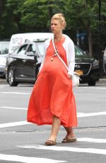 Pregnant CLAIRE DANES Out and About in New York 08/20/2018