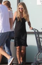 REBECCA GAYHEART Shopping at Trancas Country Market in Malibu 08/26/2018