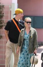 REESE WITHERSPOON and Jim Toth Out for Lunch in Los Angeles 08/05/2018