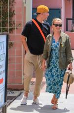 REESE WITHERSPOON and Jim Toth Out for Lunch in Los Angeles 08/05/2018