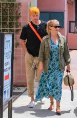 REESE WITHERSPOON and Jim Toth Out for Lunch in Los Angeles 08/05/2018