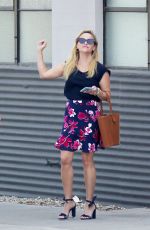 REESE WITHERSPOON Leaves a Studio in Beverly Hills 08/21/2018