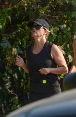 REESE WITHERSPOON Out Jogging in Los Angeles 08/11/2018