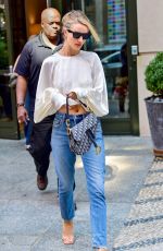 ROSIE HUNTIGNTON-WHITELEY in Jeans Out in New York 08/15/2018