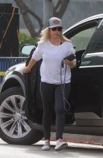 SARAH MICHELLE GELLAR Arrives at a Gym in Los Angeles 08/27/2018