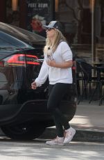 SARAH MICHELLE GELLAR Arrives at a Gym in Los Angeles 08/27/2018