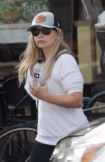 SARAH MICHELLE GELLAR Arrives at a Gym in Los Angeles 08/27/2018