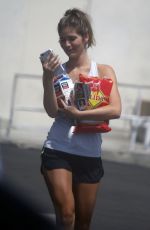 SHAUNA SEXTON Leaves a Supermarket in Los Angeles 08/25/2018