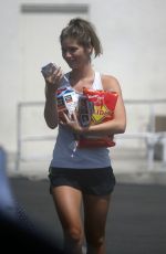 SHAUNA SEXTON Leaves a Supermarket in Los Angeles 08/25/2018