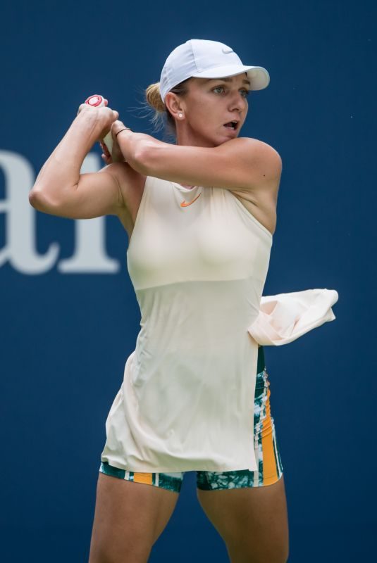 SIMONA HALEP at 2018 US Open Tennis Tournament in New York 08/27/2018