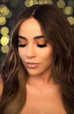 STEPHANIE DAVIS for Her New Eyelashes with JYY Llondon, August 2018