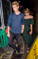 TAYLOR SWIFT and Joe Alwyn Night Out in London 08/23/2018