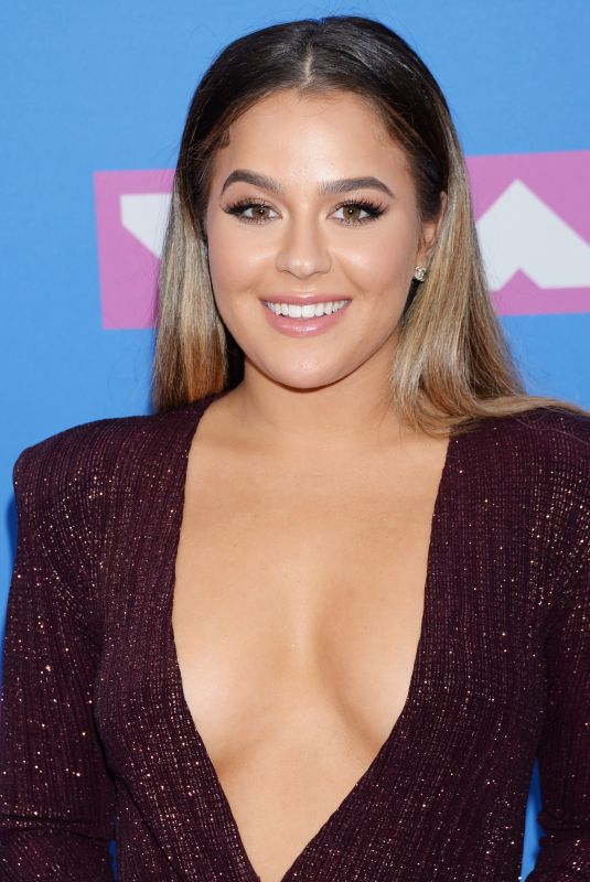 TESSA BROOKS at MTV Video Music Awards in New York 08/20/2018