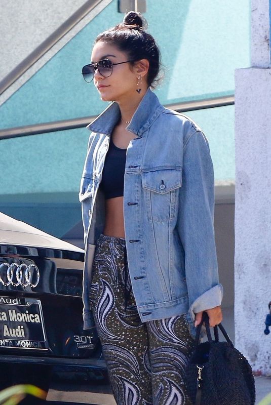 VANESSA HUDGENS Leaves Her Yoga Class in Studio City 08/23/2018