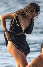 ZULEYKA RIVERA on Vacation in Capri 08/08/2018