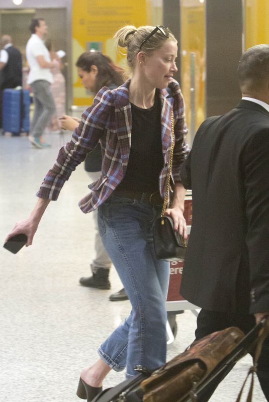 AMBER HEARD Arrives at Airport in Toronto 09/06/2018