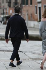 ANNE HATHAWAY and Adam Shulman Out in Venice 09/01/2018
