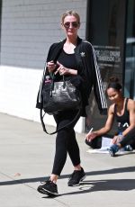 ASHLEE SIMPSON Leaves Tracy Anderson Gym in Studio City 09/26/2018