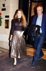 BLAKE LIVELY Leaves Plaza Athenee Hotel in Paris 09/24/2018