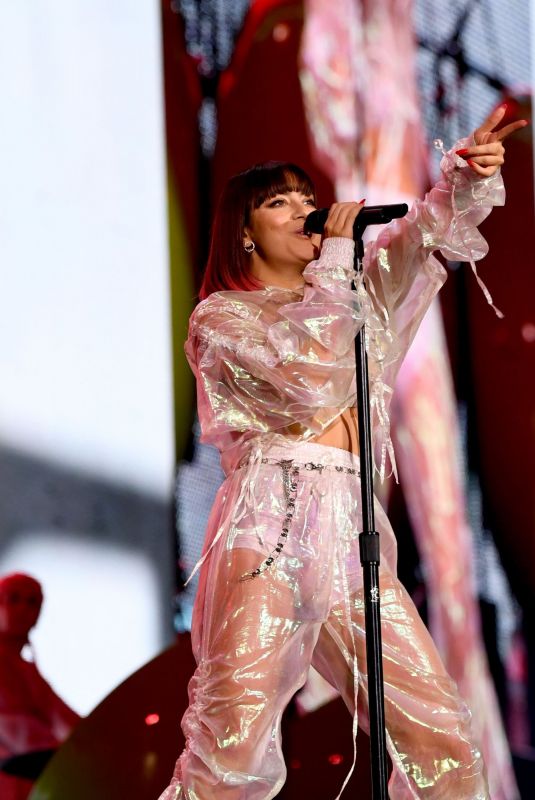 CHARLI XCX Performs at Taylor Swift