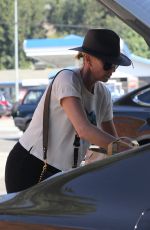 CHARLIZE THERON Shopping at Bristol Farms in Los Angeles 09/09/2018