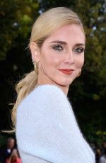 CHIARA FERRAGNI at Jacquemus Fashion Show at PFW in Paris 09/24/2018