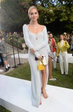 CHIARA FERRAGNI at Jacquemus Fashion Show at PFW in Paris 09/24/2018