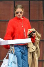 DOUTZEN KROES Out Shopping in New York 09/12/2018