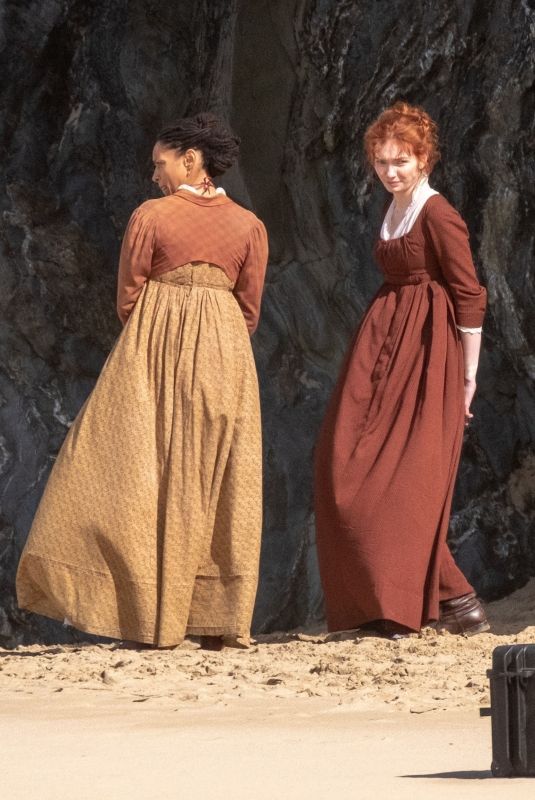 ELEANOR TOMLINSON on the Set of Poldark in Cornwall 09/21/2018