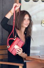 EMILY RATAJKOWSKI Out for Lunch in New York 09/05/2018